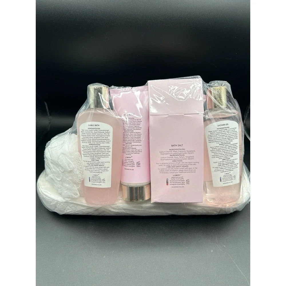 Lovery Home Spa Kit Gift Set – Strawberry Milk Scented Luxury Bath Set